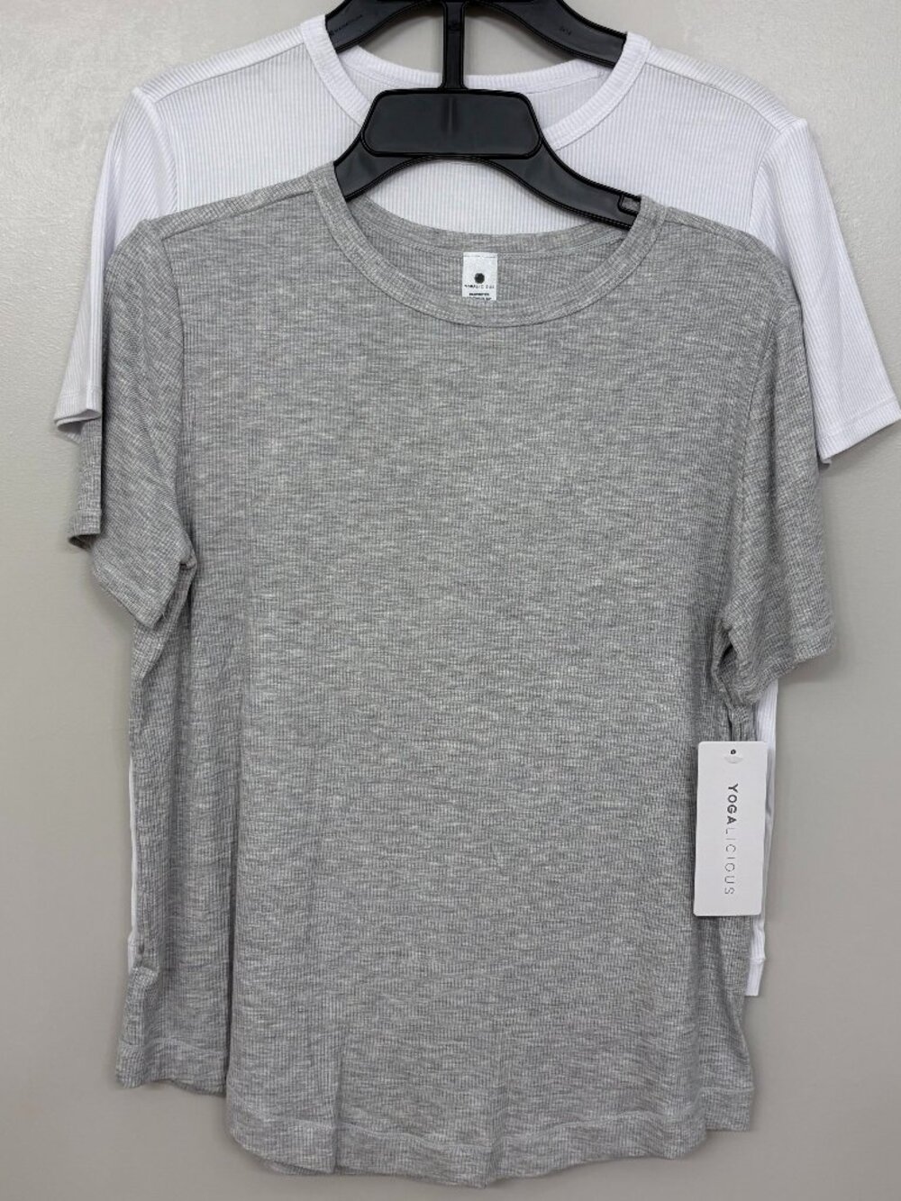 NWT - Yogalicious Heavenly Rib Routine Short Sleeve Tops - Heather Grey / White - Picture 2 of 6